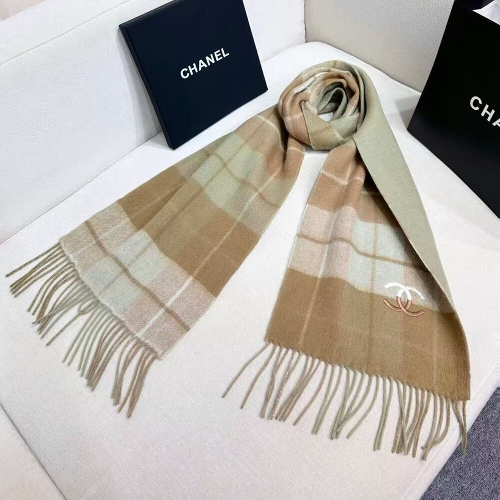 Fashionable Reversible Blanket Scarf